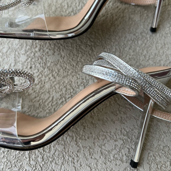 Cult of Coquette Elizabeth silver double bow heels size 8.5 - Picture 8 of 12